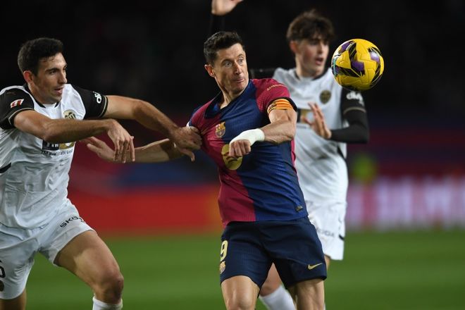 关于巴萨前锋状态回升，成为球队核心的信息