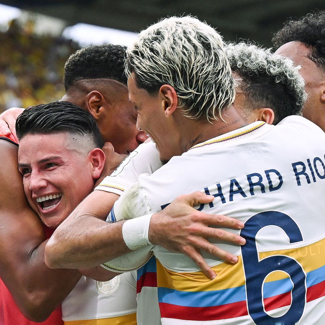 包含哥伦比亚国家队设计取消国际友谊赛的词条