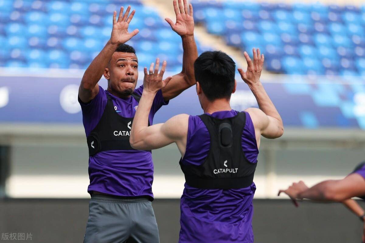 热门球队不败之势，稳健表现引发粉丝狂欢