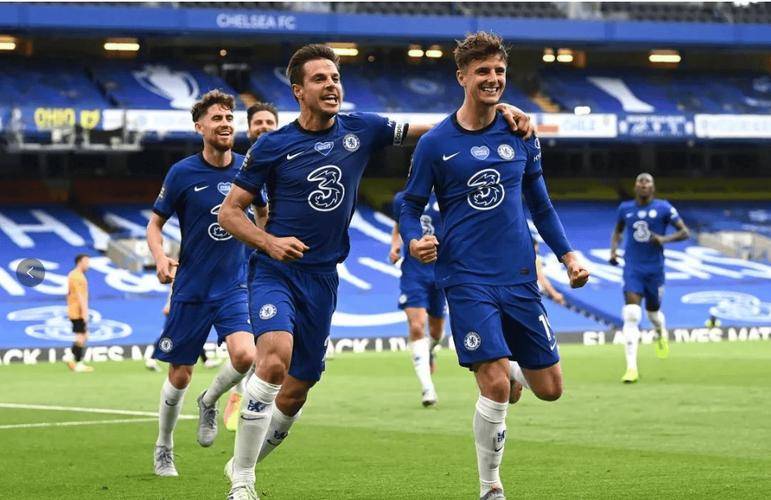 关于欧洲杯足球：丹麦队逆袭挺进四强的信息