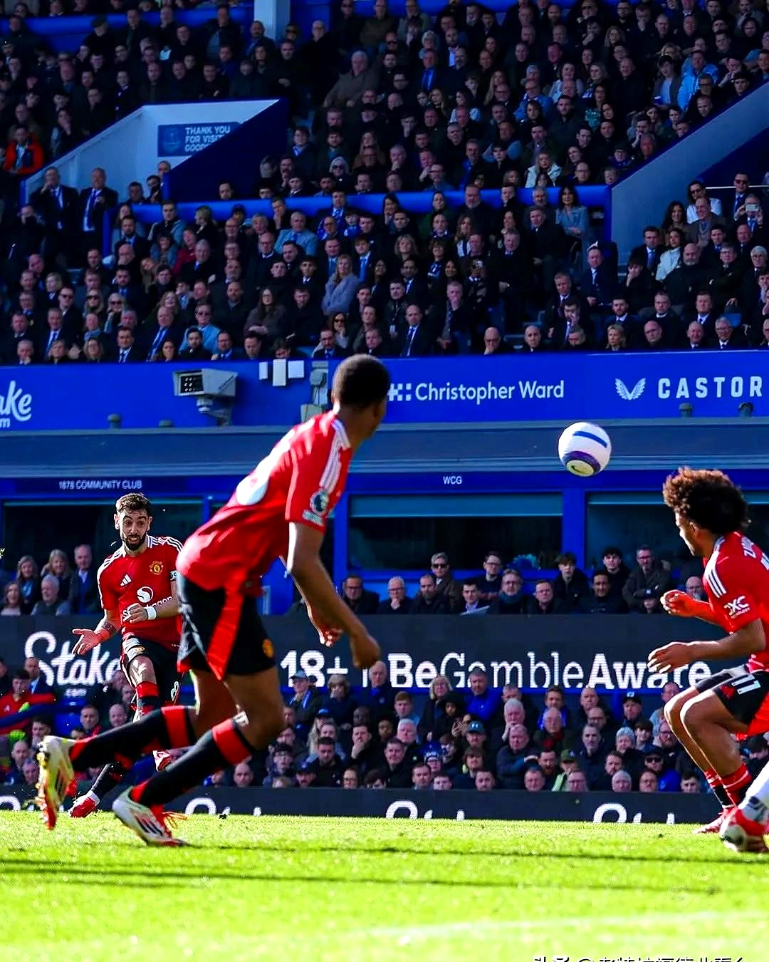 关于曼城前锋连续三场取得进球状态火爆的信息