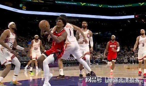 包含太阳完胜湖人，霍勒迪点燃赛场的词条